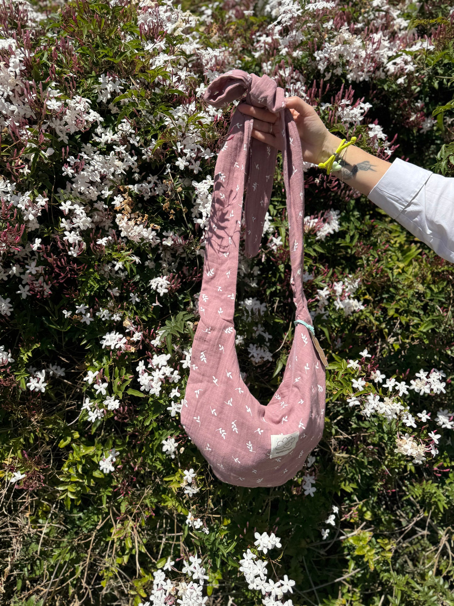 BANDOLERA MULTIPOSICIÓN MALVA