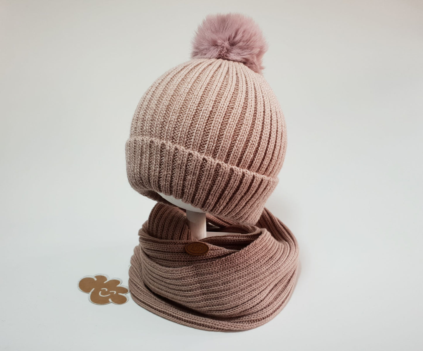 SET GORRO Y BUFANDA ROSA